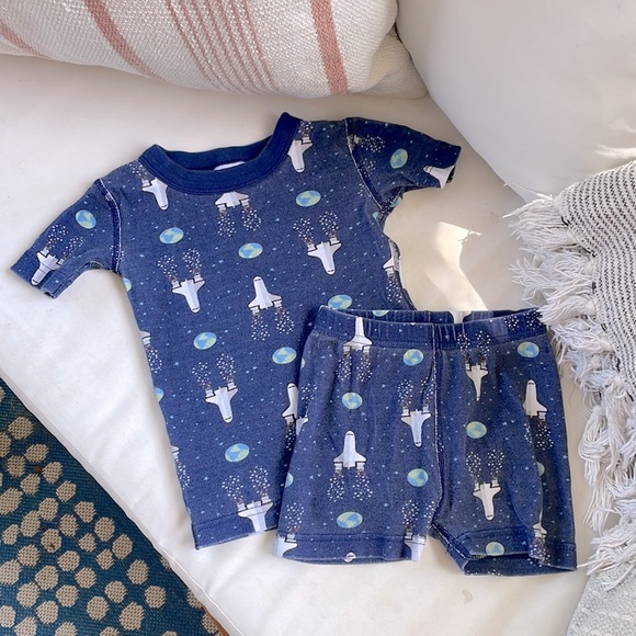 SALE ✨ Hanna Andersson Summer PJs Bundle size 4 - Picture 2 of 7